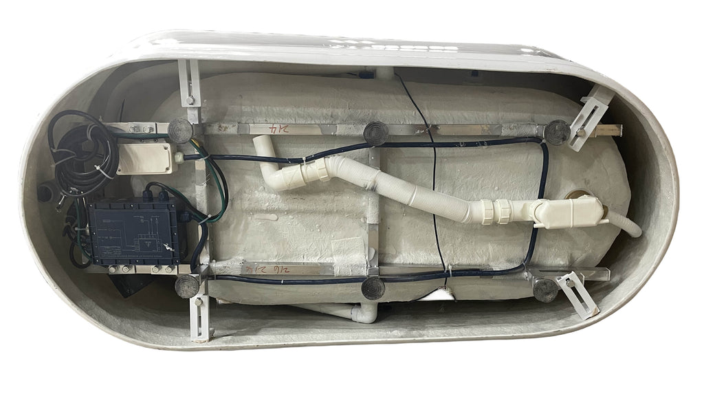 68 Inch White Free Standing Oval Air Bubble Bathtub EAGO (AM2140)