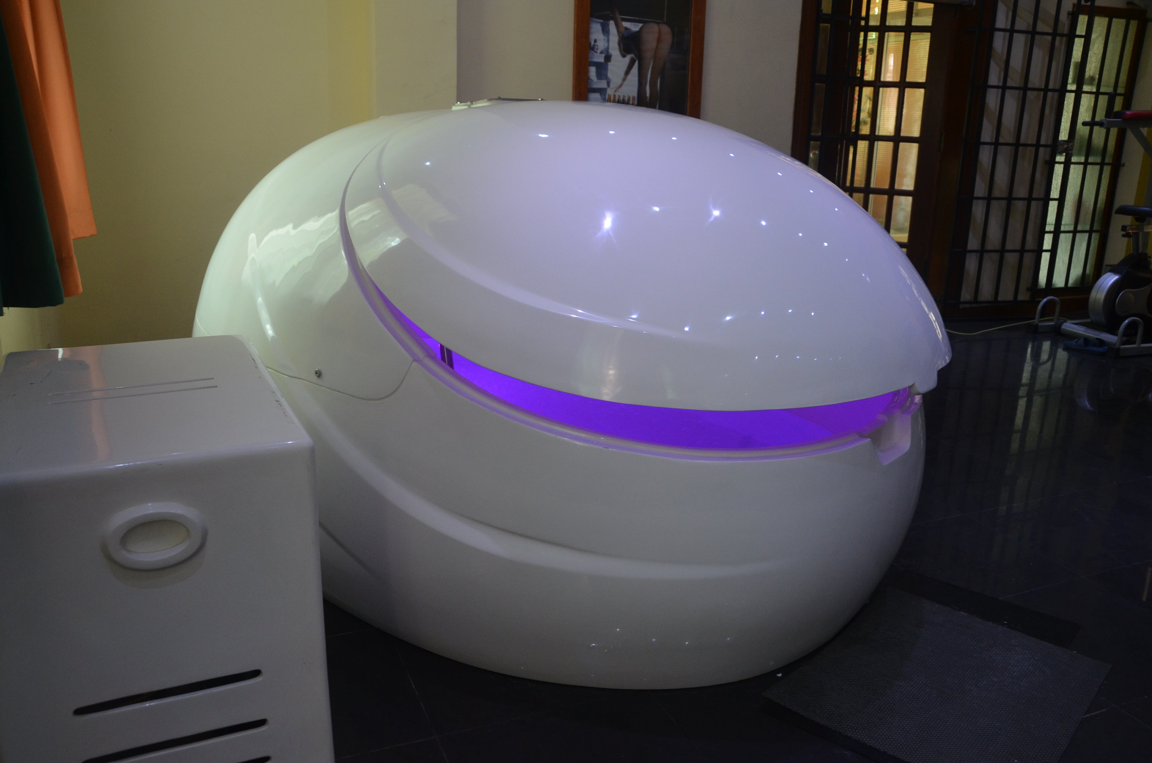 Sensory Deprivation Tank - Dreampod V2 Float Pod